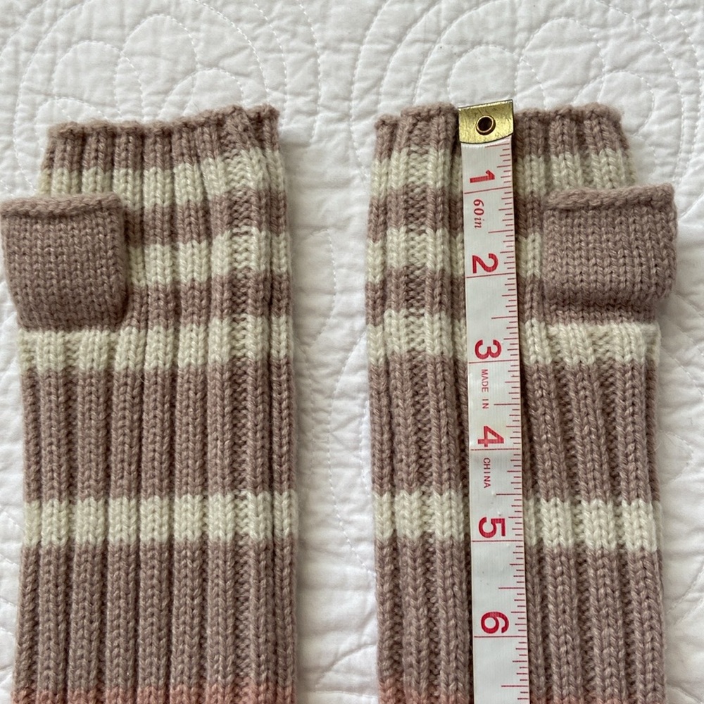 Free People Fingerless Knit Gloves Mauve Tan Cream One Size NEW - Picture 8 of 11